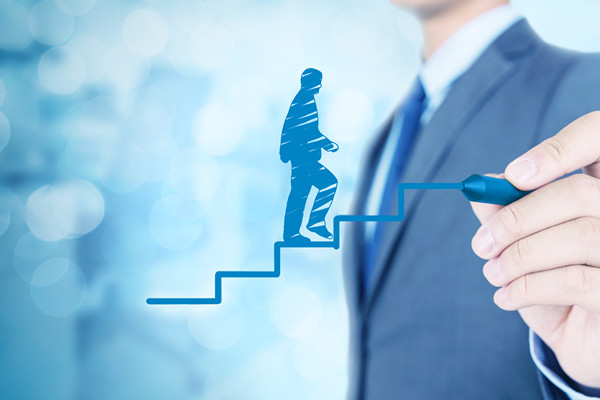 人才激勵(lì)與留任策略，構(gòu)建企業(yè)人才生態(tài)與核心競爭力