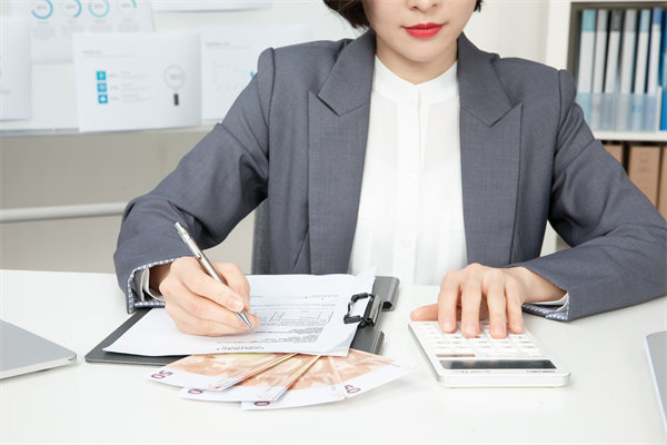 薪酬透明度：公開薪資信息對企業和員工有何利弊？