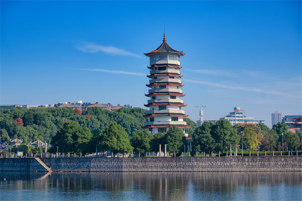 產品銷量低迷，長沙營銷咨詢公司如何制定策略實現銷量猛增？