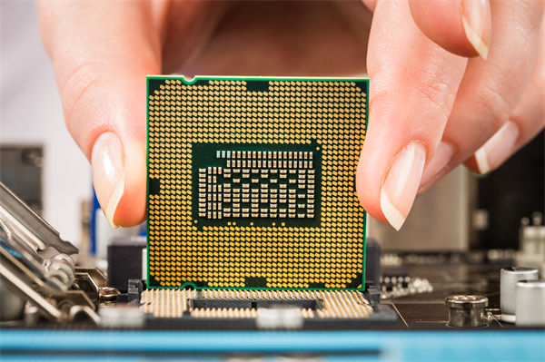 特朗普：將對芯片半導體征約100%關稅，企業怎么看？